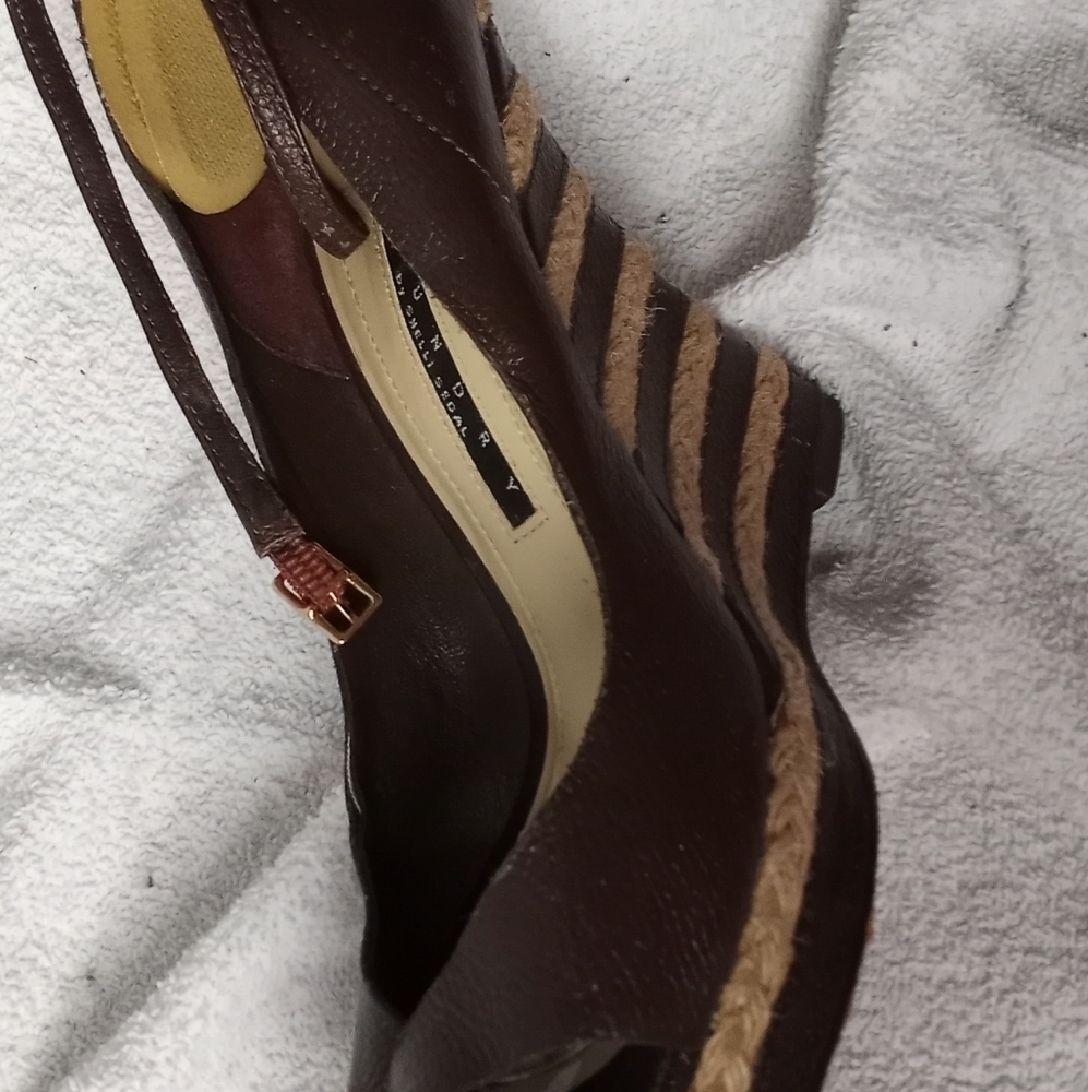OPEN TOE SHOES - Picture 3 of 4